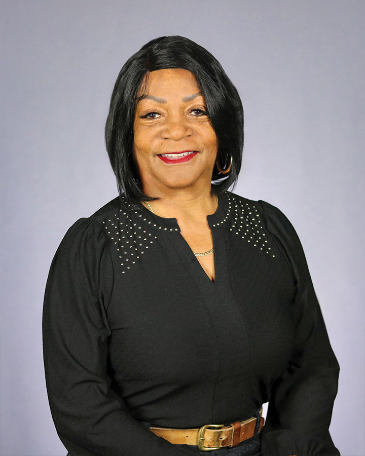 PaulineBuck_Portrait_2_Web